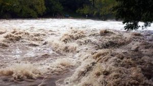 तारकेश्वरमा खोलाले बगाएर एकजना बेपत्ता